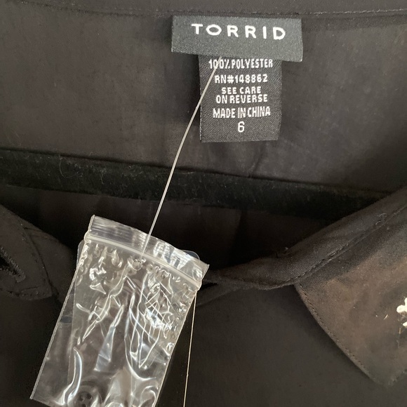 Torrid "Never Regret" Long Sleeve Black Button Down Tunic Dress Shirt Size 6 - Picture 7 of 9